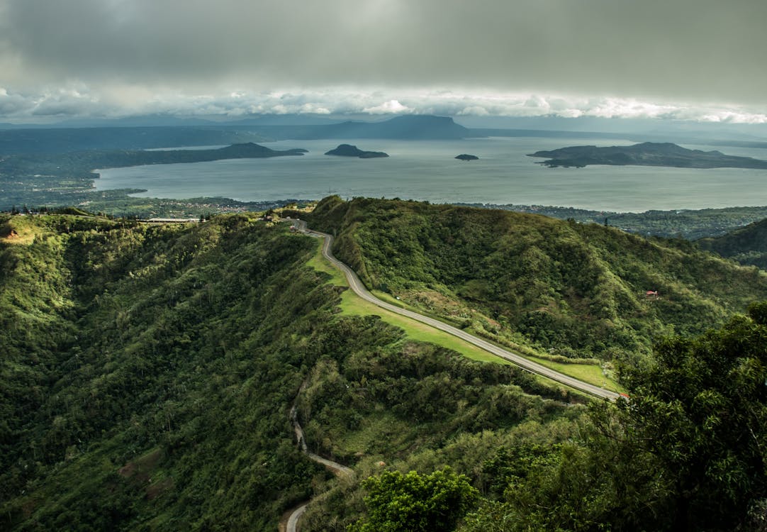 Carretera de subida al Roque de los Muchachos sobre el mar de nubes