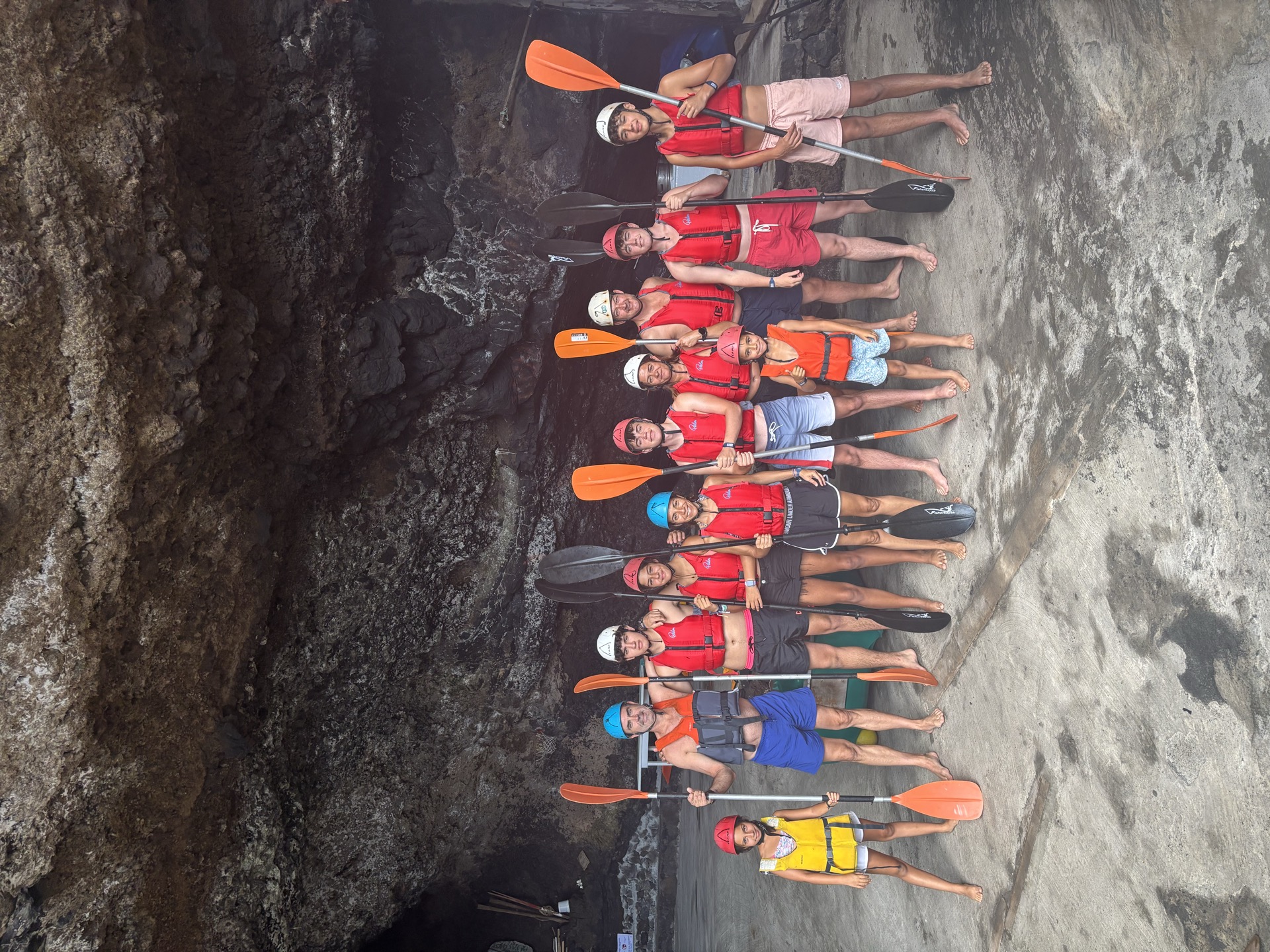 Carretera de descenso al Poris con vistas a los acantilados de Tijarafe